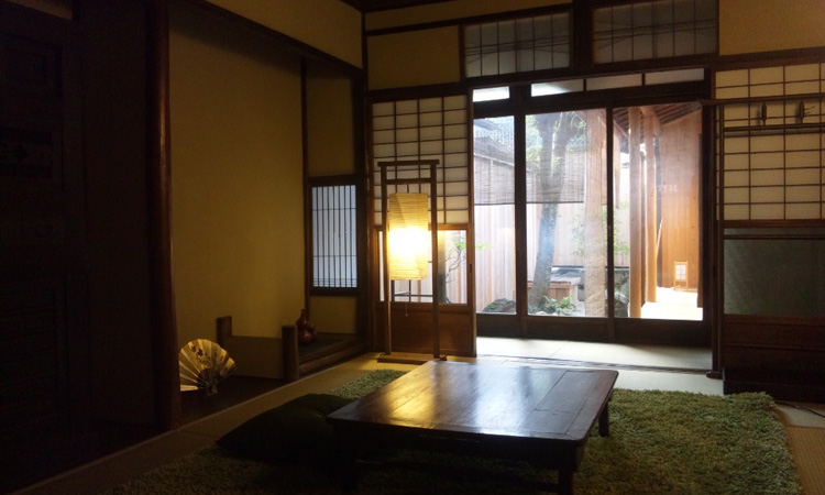 京都府には違法民泊が4割程度存在していた！