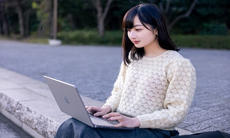 働きながら旅する「デジタルノマド」--リモートワークならではの新ライフスタイル