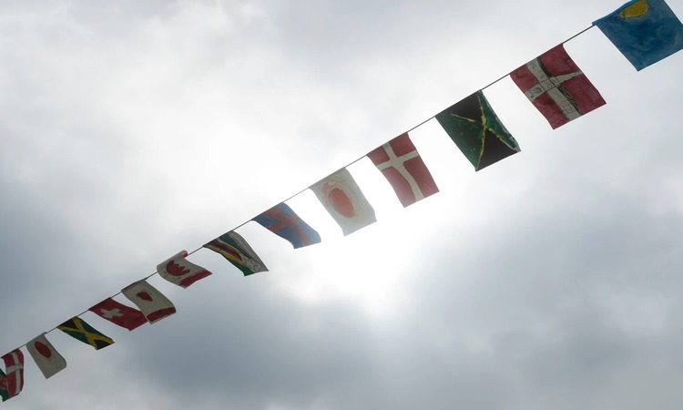 世界情勢と民泊の関係とは？